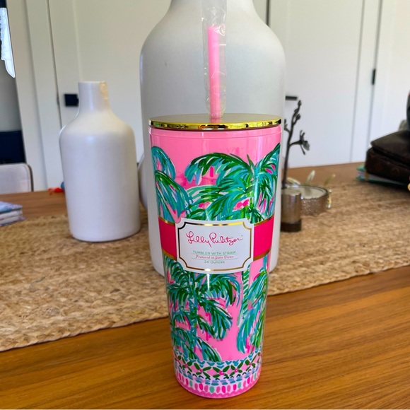 Lilly Pulitzer Tumbler with Straw Featured in Suite Views 24oz - NEW! - Picture 2 of 8